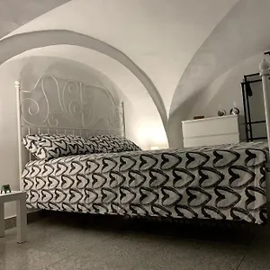 https://buatta-house.taorminaitalyhotels.com